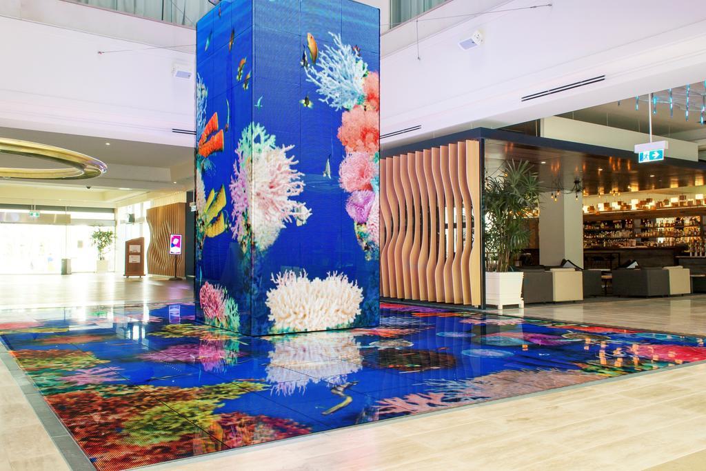 Pullman Reef Casino Hotel